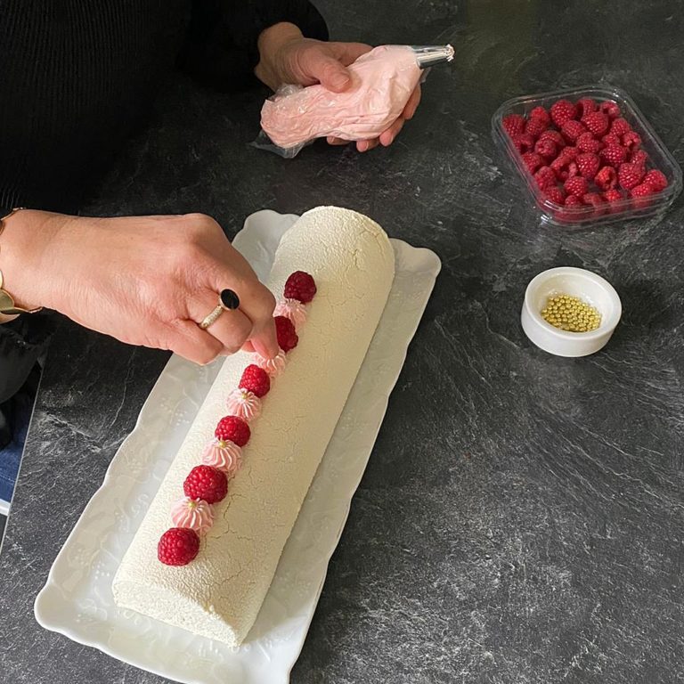 Recette bûche chocolat blanc framboises Saveurs de Sandrine